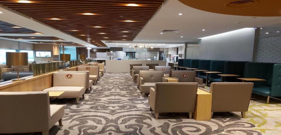 Ambassador Transit Lounge Terminal 3 Hotel Singapore Buitenkant foto